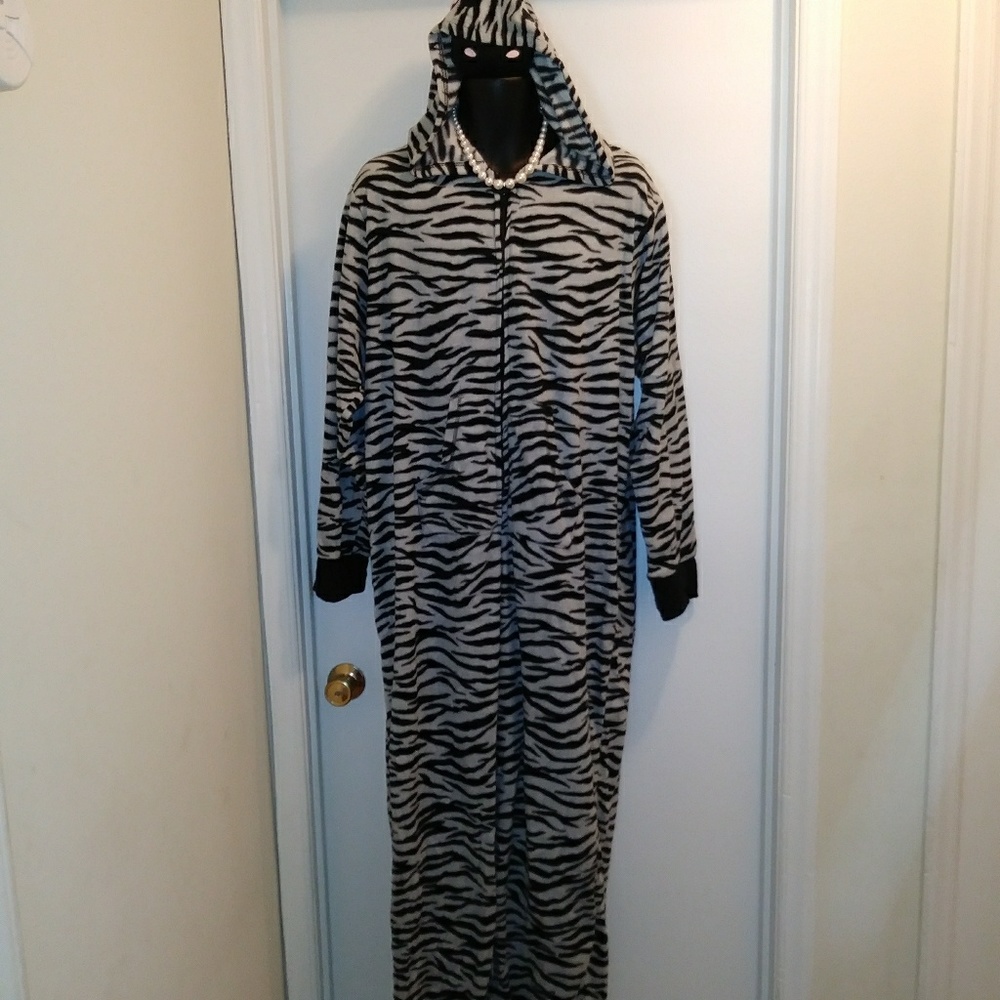 Hooded pajamas